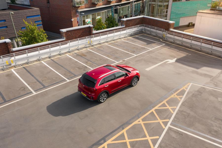  Kia Niro EcoHybrid (DE) 2019 года  (UK) (фото 37 из 40)
